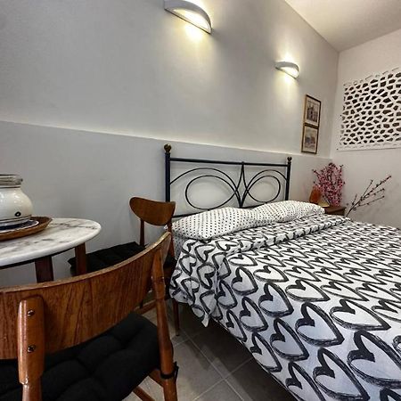 Enchanting Room In Bari Old Town المظهر الخارجي الصورة