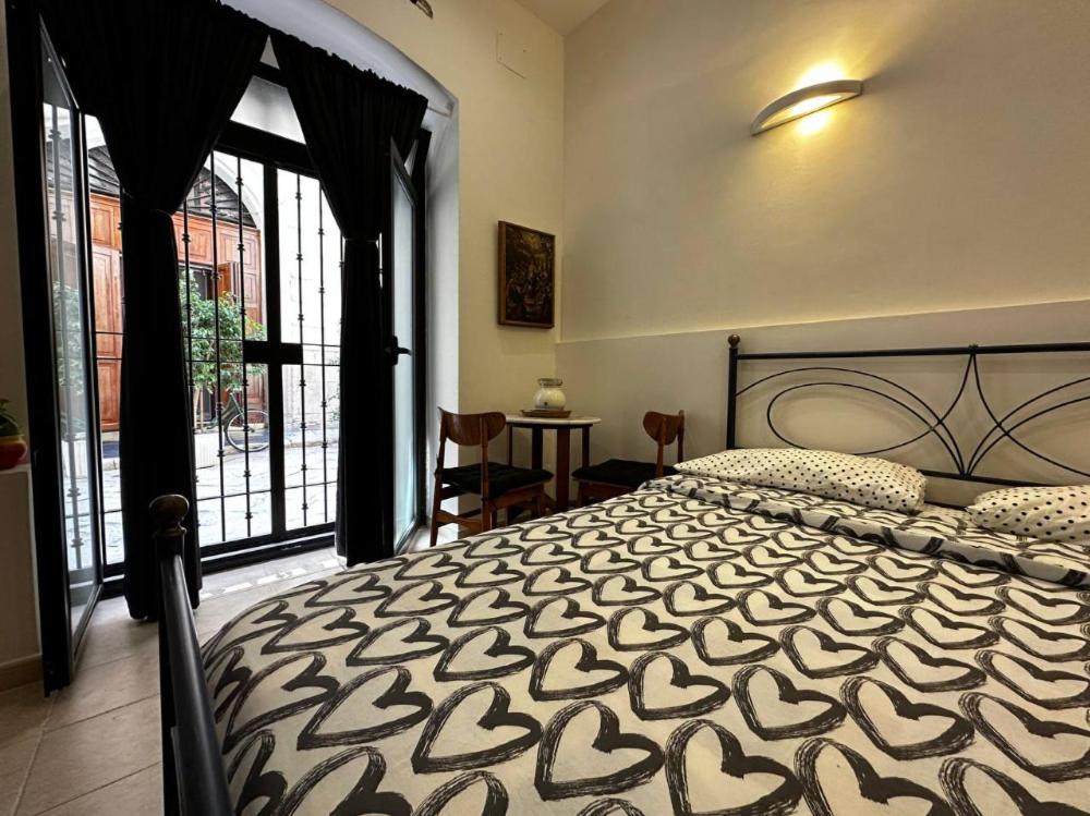 Enchanting Room In Bari Old Town المظهر الخارجي الصورة